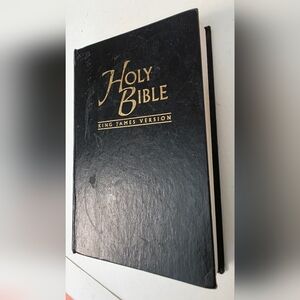 Holy Bible: King James Version, Black, Pew Bible  hardcover Used - Good